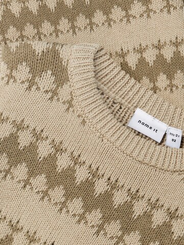 NAME IT - Jersey en marrón