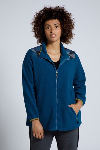 Ulla Popken Fleece jas in Blauw: voorkant