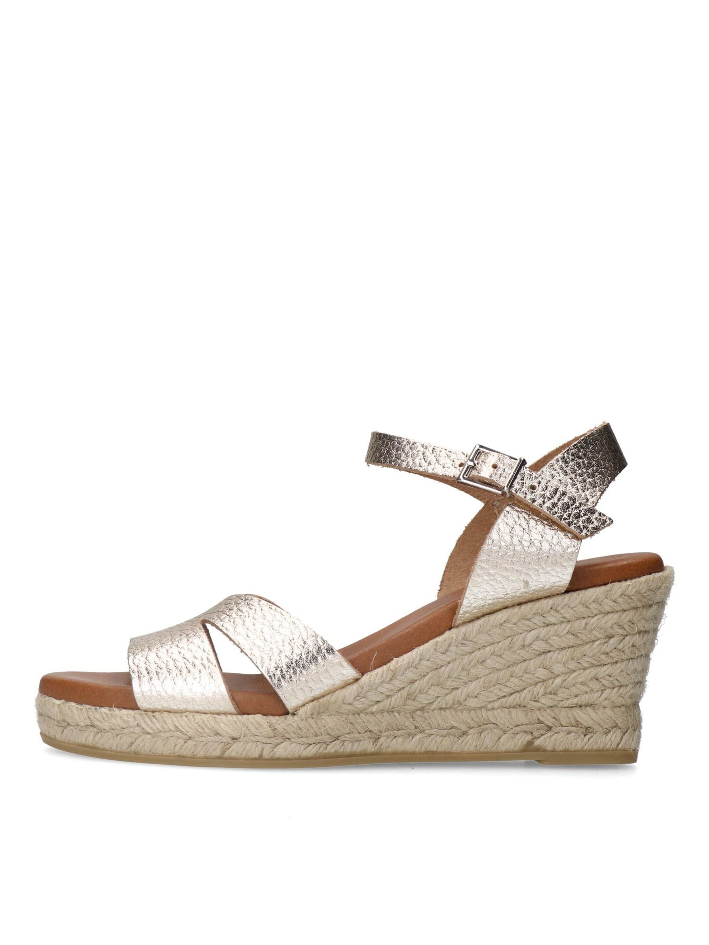 MANFIELD Sandals in Gold
