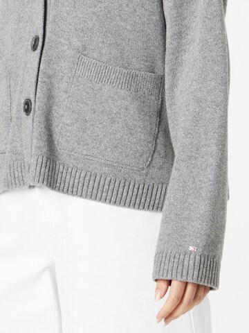 TOMMY HILFIGER Strickjacke in Grau