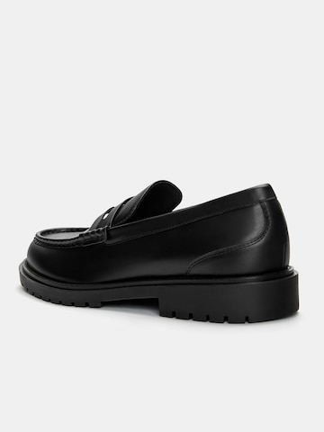 Chaussure basse Pull&Bear en noir