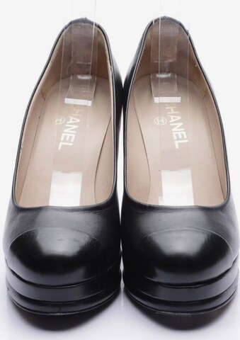 CHANEL Pumps 39 in Schwarz