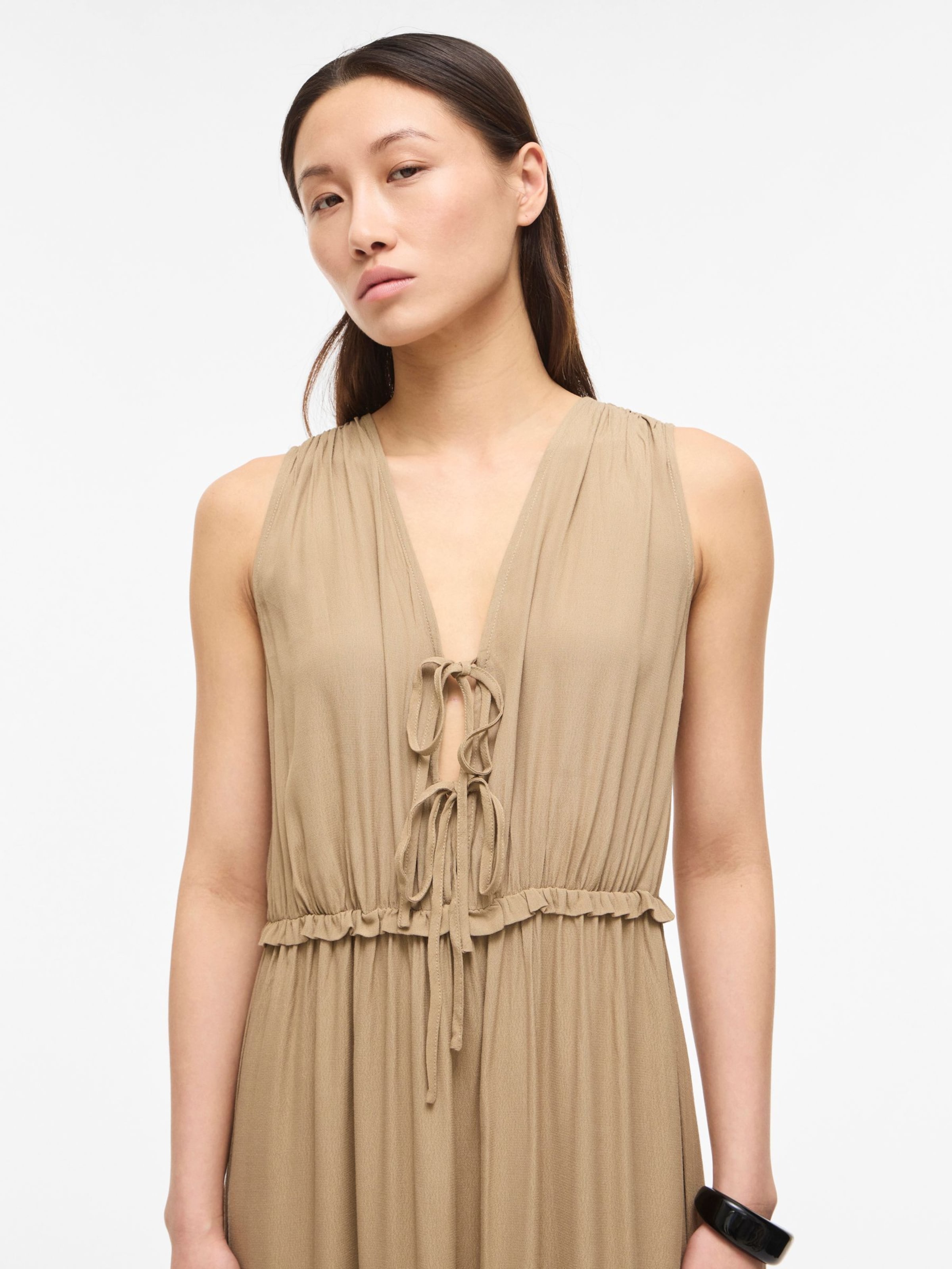 ROUGE EDIT - Vestido en beige