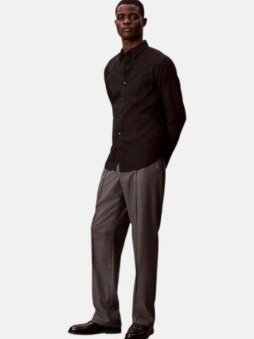 Calvin Klein Regular Trousers in Grey
