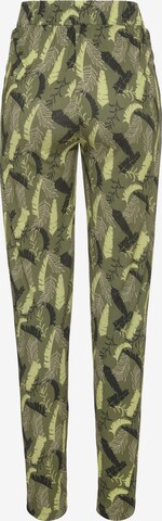 Regular Pantalon s.Oliver en vert