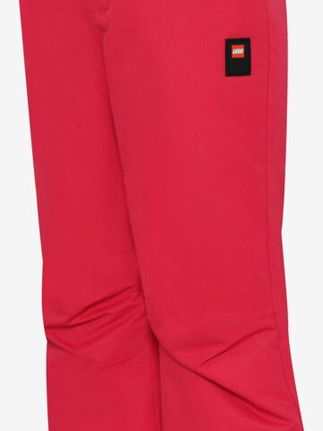 Regular Pantalon fonctionnel 'LWPAYTON 701' LEGO® kidswear en rouge