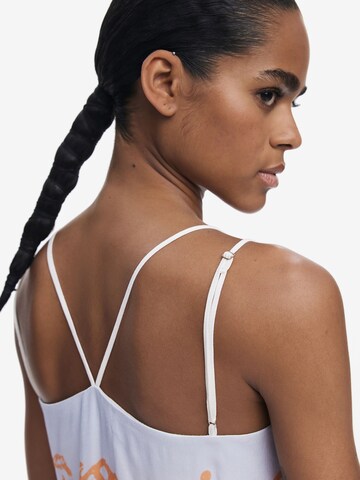 Top di Desigual in bianco