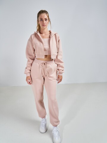 ABOUT YOU x Swalina&Linus Loosefit Kalhoty 'Luisa' – pink