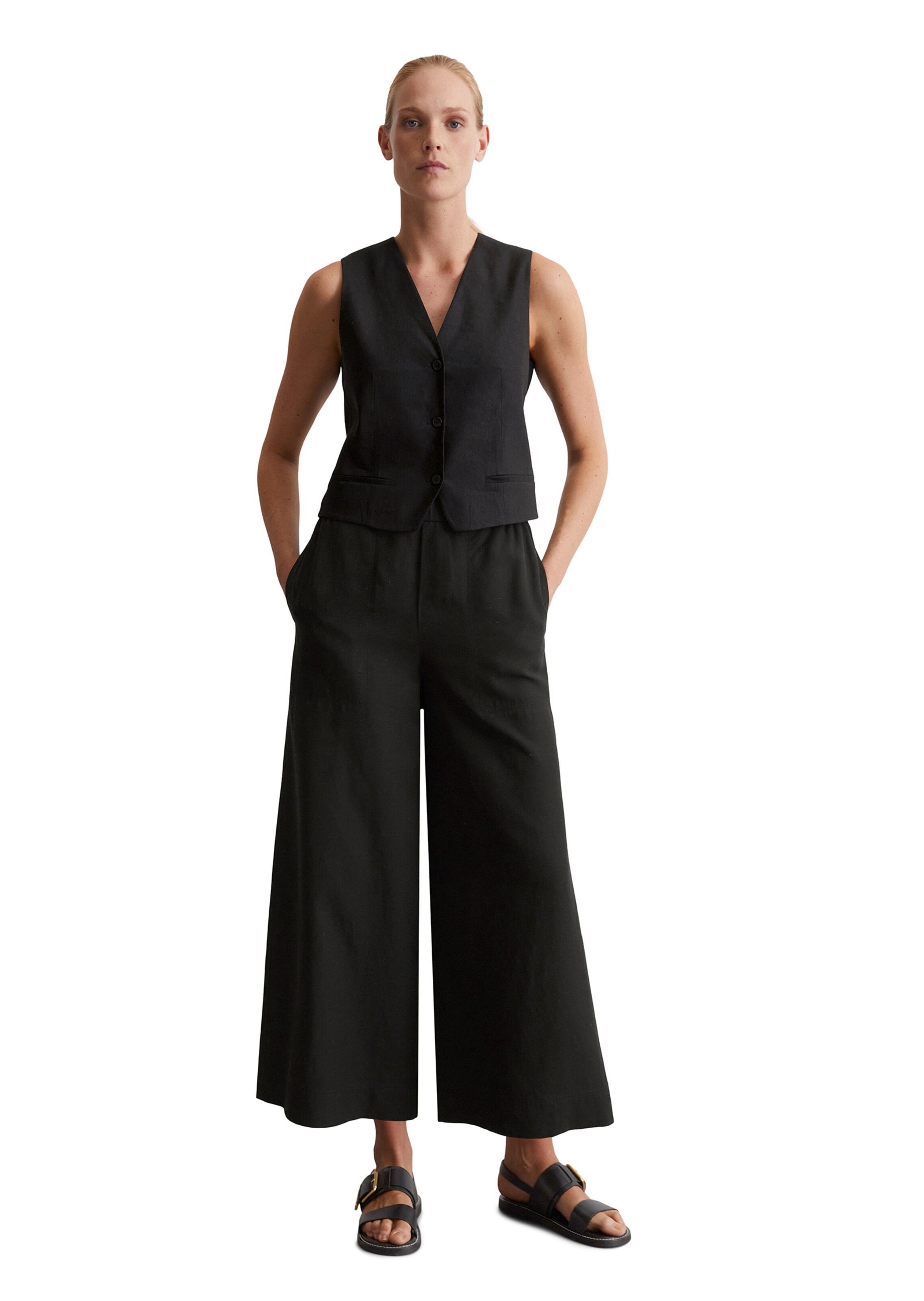 Marc O'Polo Wide leg Trousers in Black: front