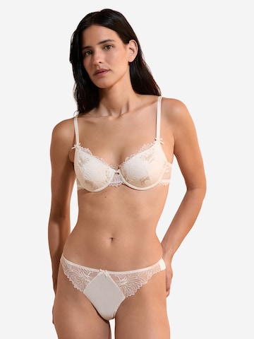 String 'Faveur' di ETAM in beige