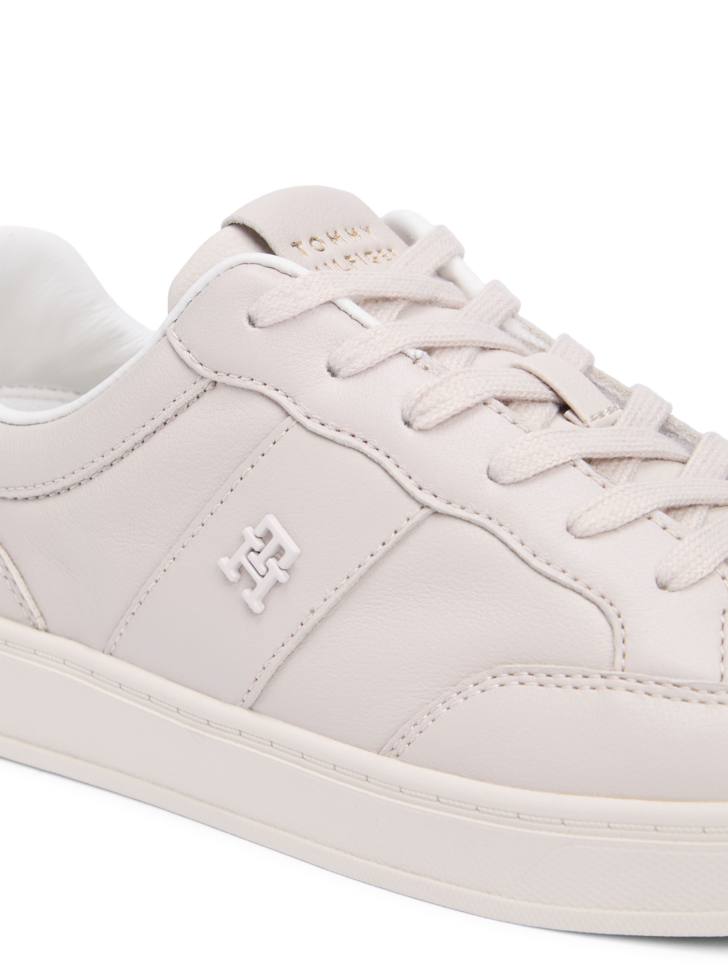 TOMMY HILFIGER Nizke superge 'HERITAGE' | siva barva: spodaj