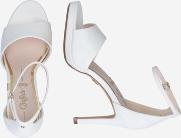 BUFFALO Strap sandal 'Ronja' in White