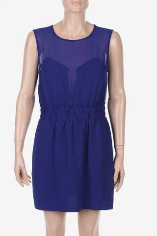 BCBGMAXAZRIA Etuikleid M in Blau: predná strana