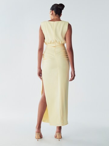 BWLDR Dress 'Kyla' in Yellow: back