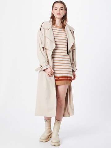 Trendyol Kleid in Beige