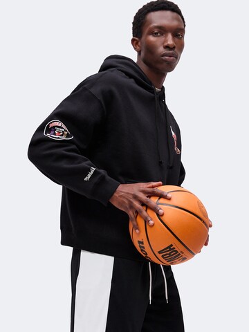 Mitchell & Ness Collegepaita 'NBA CHICAGO BULLS' värissä musta