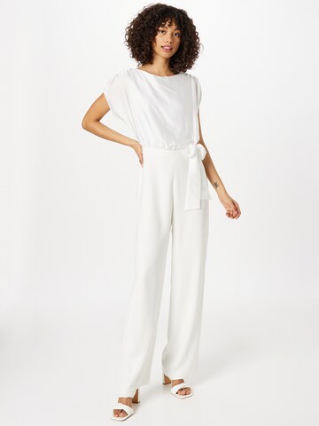 SWING Jumpsuit in Wit: voorkant