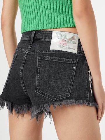 REPLAY Regular Shorts in Grau