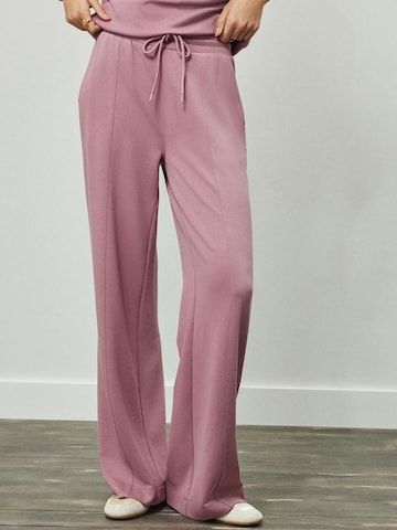 Next Wide leg Trousers 'Premium' in Pink: front