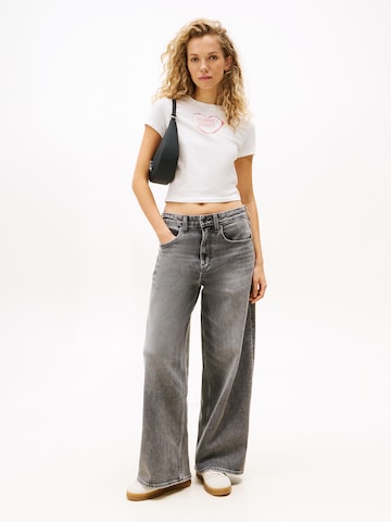 Tommy Jeans Shirts 'HEART' i hvid
