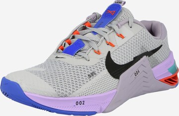 NIKE Sportovní boty 'Metcon 7' – šedá: přední strana
