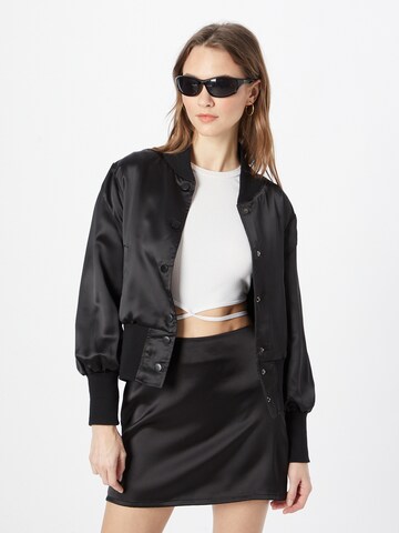 Nasty Gal Overgangsjakke i sort: forside