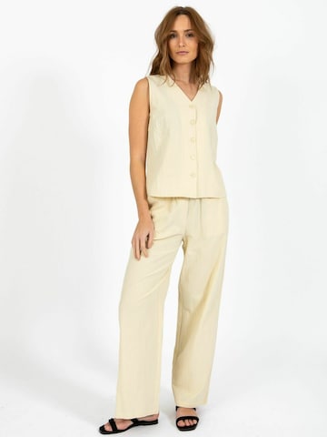 Coster Copenhagen Regular Pants ' SCOUT ' in Yellow: front