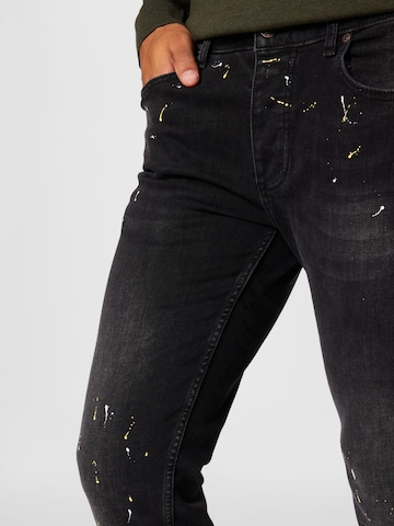 SikSilk Regular Jeans in Zwart