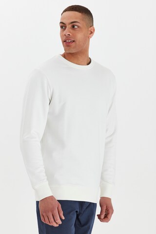 INDICODE JEANS Sweatshirt 'KENO' in White: front