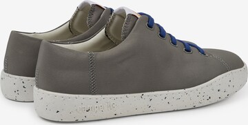 Sneaker bassa 'Peu Touring' di CAMPER in grigio