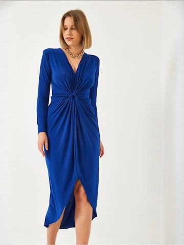 Robe Bianco Lucci en bleu