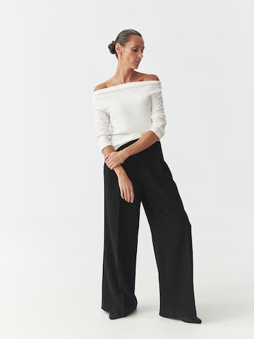 Loosefit Pantaloni di TATUUM in nero
