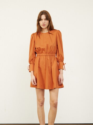 Aligne - Vestido 'Carly' en marrón