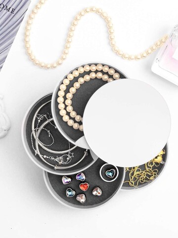 Boîte à bijoux 'Rotating Round Jewelry Organizer with 4 Compartments - White' UNIQ Beauty en blanc