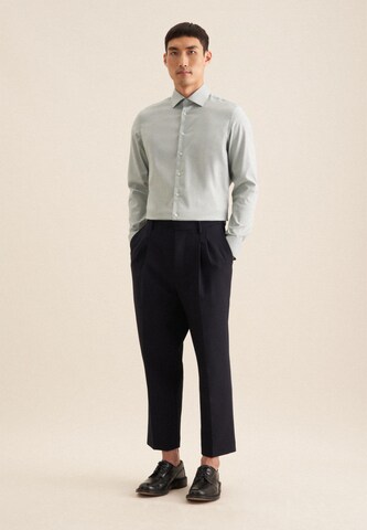 Coupe slim Chemise business 'Shaped' SEIDENSTICKER en vert