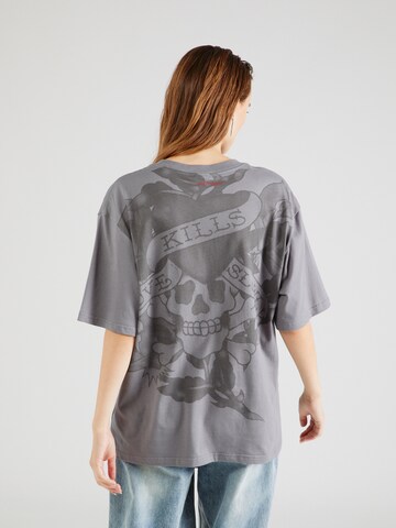 Ed Hardy T-Shirt 'KILLS SLOWLY' in Grau