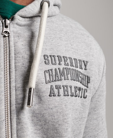 Veste de survêtement 'Gym Athletic' Superdry en gris