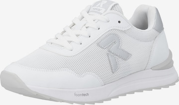 Baskets basses Rieker en blanc : devant