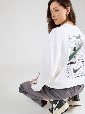 Nike Sportswear T-shirt i vit