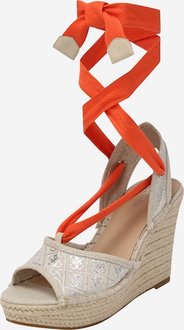 GUESS - Sandalias 'HALONA' en beige: frente