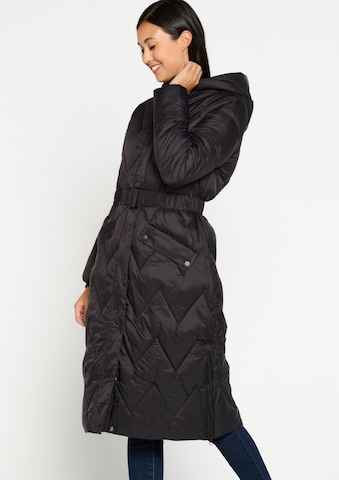 LolaLiza Winter Jacket in Black: front