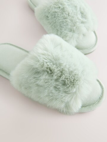 Next Тапки в Зеленый