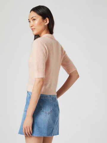 Daahls by Emma Roberts exclusively for ABOUT YOU Свитер 'Jana' в Ярко-розовый