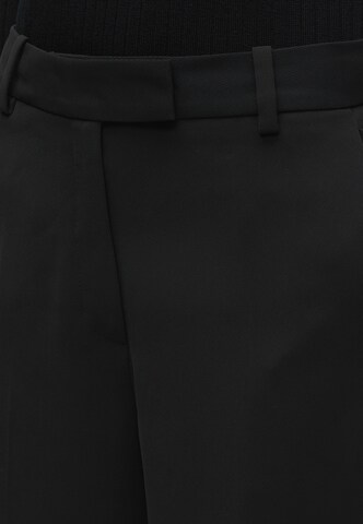 Wide leg Pantaloni cu dungă de la Calvin Klein Jeans pe negru