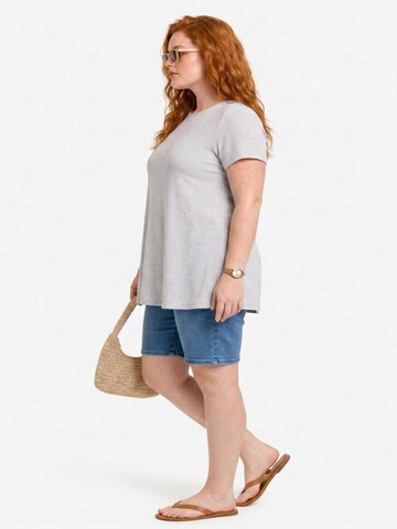 Shape Of You T-Shirt in Grau