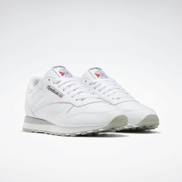 Reebok Låg sneaker 'Classic' i vit