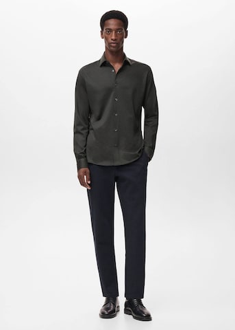MANGO MAN Regular fit Button Up Shirt 'Adana' in Green