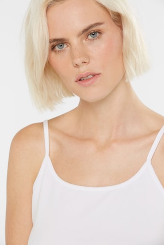 SENSES.THE LABEL Top in White