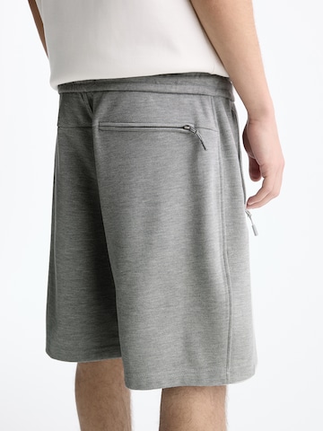 Loosefit Pantaloni de la Pull&Bear pe gri