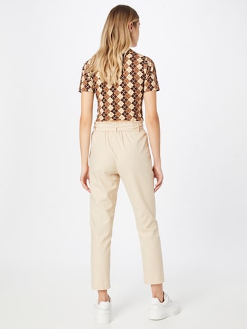 Regular Pantalon In The Style en beige